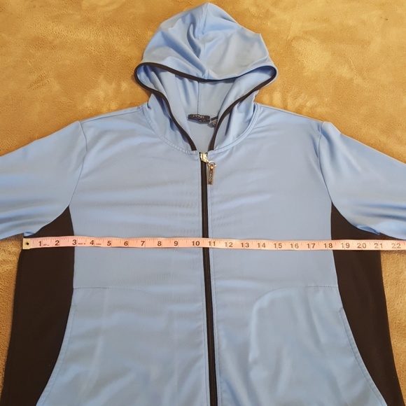 Izod X-Tra Dry Hooded Performance Jacket. Lg. - Picture 4 of 8